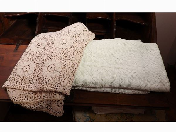 Two filet cotton bedspreads