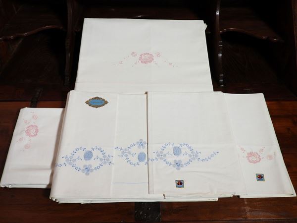 White linen double bed sheets lot