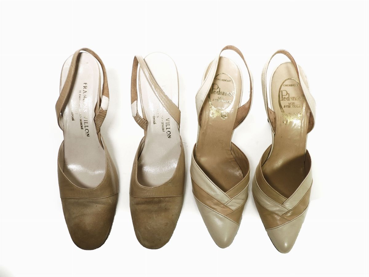 Due Paia di Decolette in Pelle e Camoscio Beige