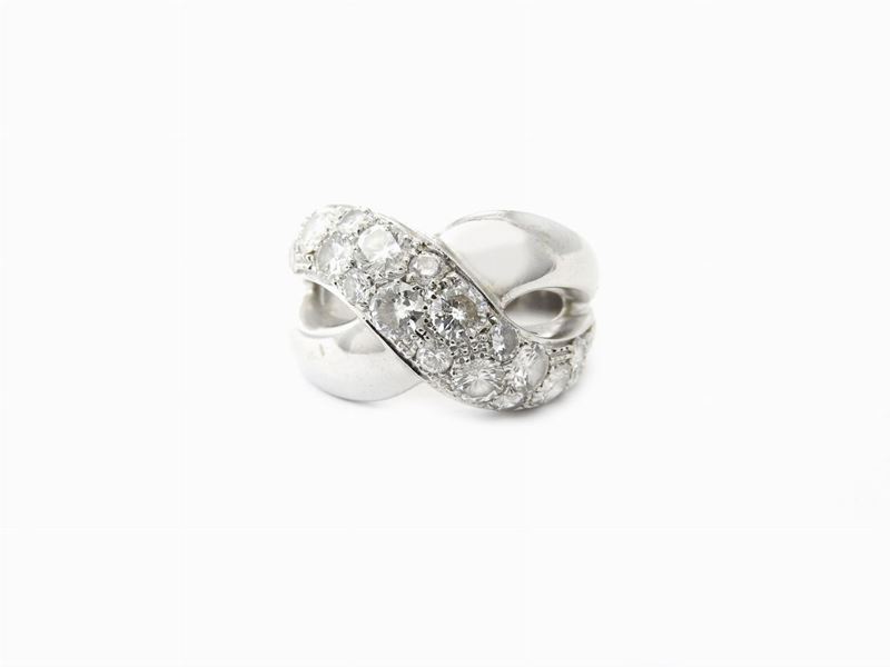Anello in Oro Bianco con Diamanti