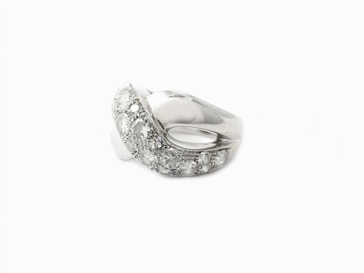 Anello in Oro Bianco con Diamanti