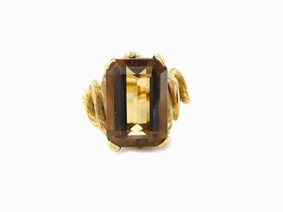 Anello in Oro Giallo e Quarzo Fumé