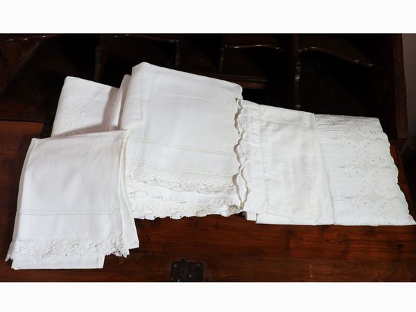 Linen and cotton sheets lot  (half of 19th Century)  - Auction House sale: Art and Design  in "Horto Antico" villa - II - II - Maison Bibelot - Casa d'Aste Firenze - Milano