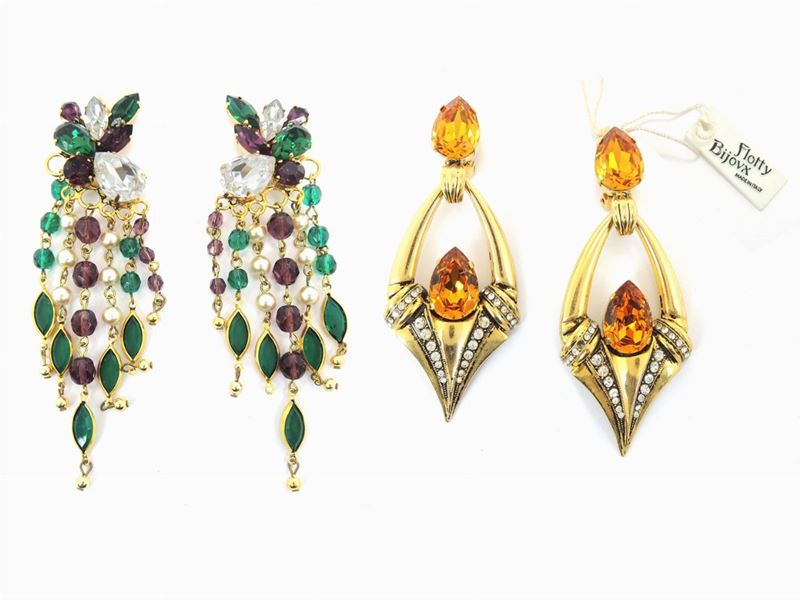 Due Paia di Orecchini in Metallo Dorato e Cristalli, Flotty Bijoux