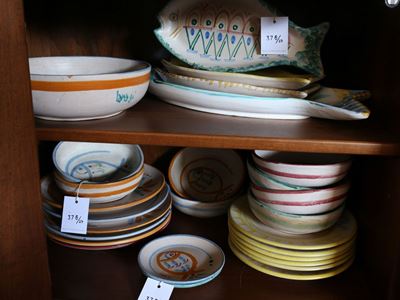 Servito di Piatti in Terracotta Smaltata