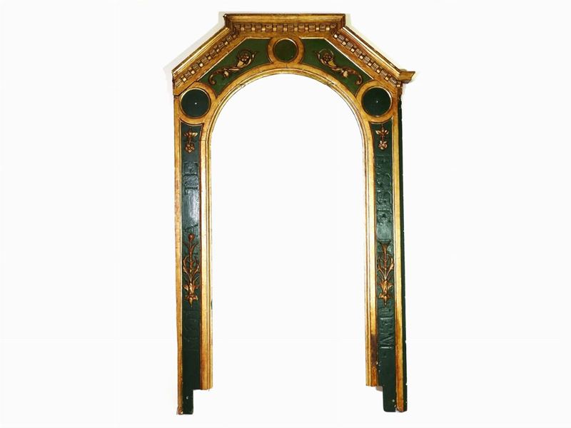 Grande Cornice da Altare in Legno