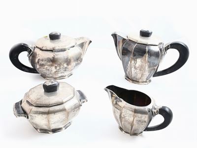 Servito da Tè e Caffè in Argento