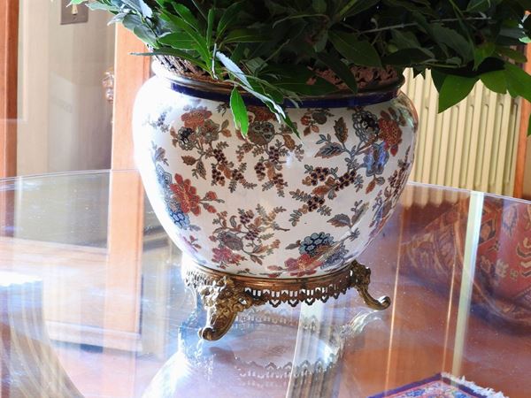 A Terraglia Vase  (France, Begin of 20th Century)  - Auction House sale: Art and Design  in "Horto Antico" villa - II - II - Maison Bibelot - Casa d'Aste Firenze - Milano