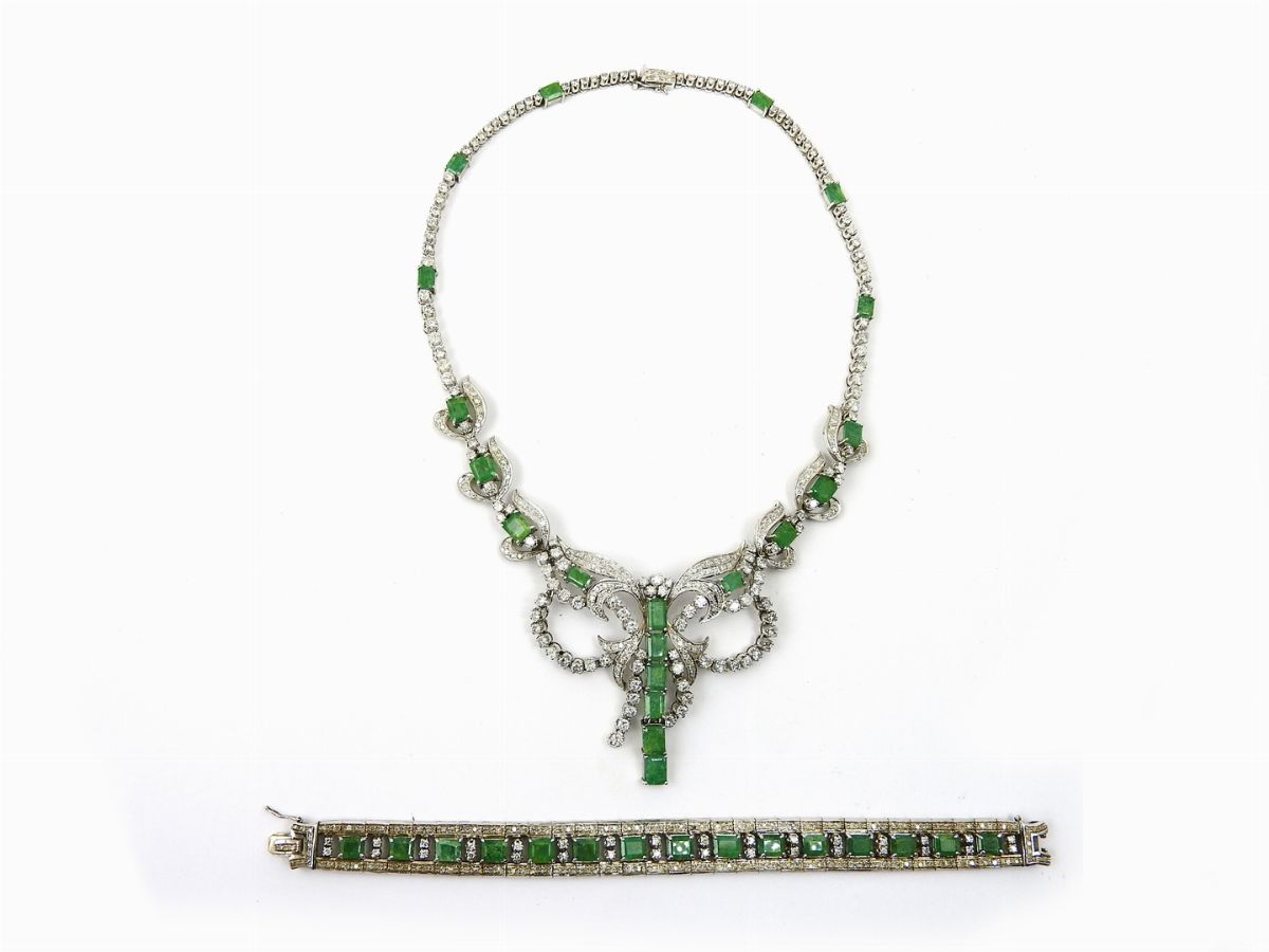 Parure in Oro Bianco, Diamanti e Smeraldi