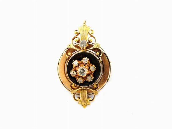 Low alloy yellow gold brooch pendant with diamonds and enamel