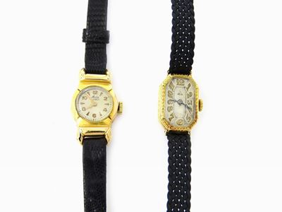 Due Orologi da Polso per Donna in Oro Giallo