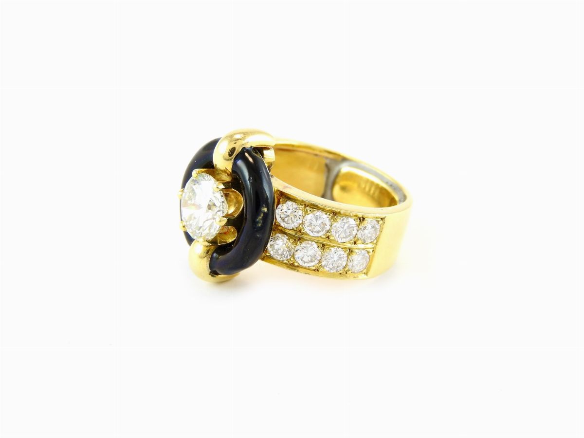 Anello in Oro Giallo, Diamanti e Smalto