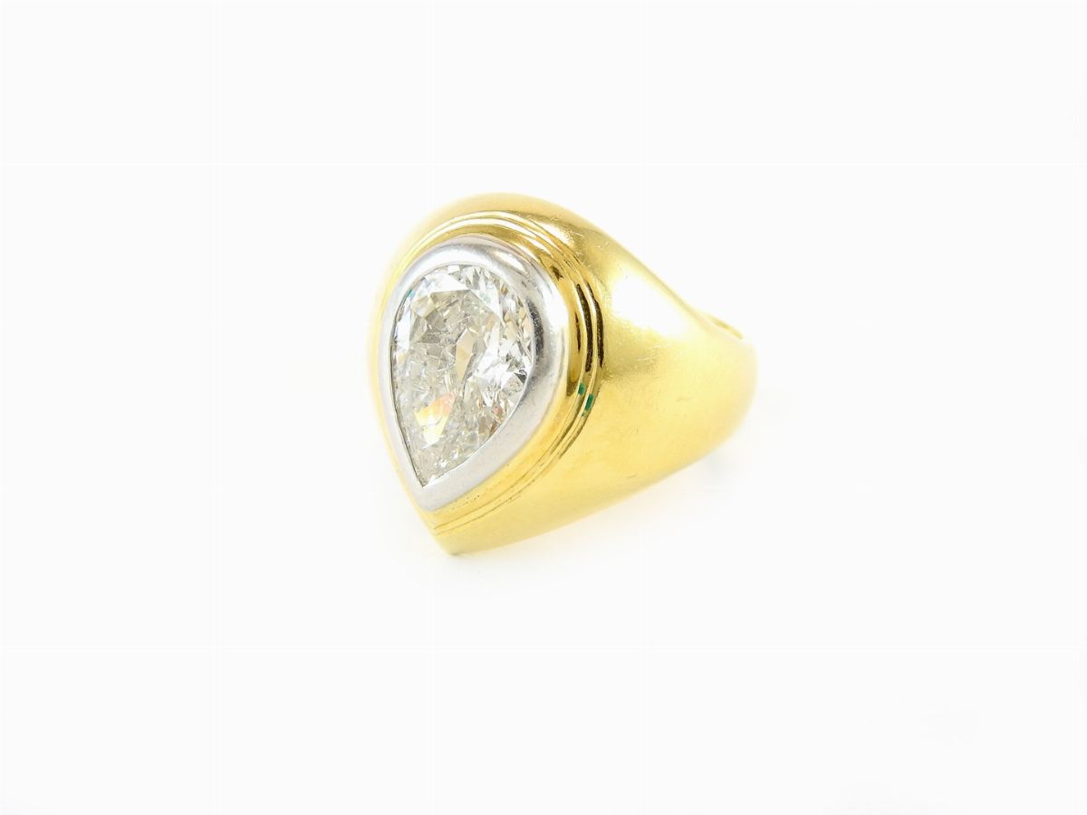 Anello in Oro Giallo e Bianco con Diamante
