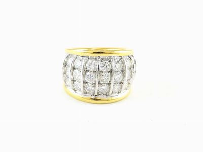 Anello a Fascia in Oro Bianco e Giallo con Diamanti