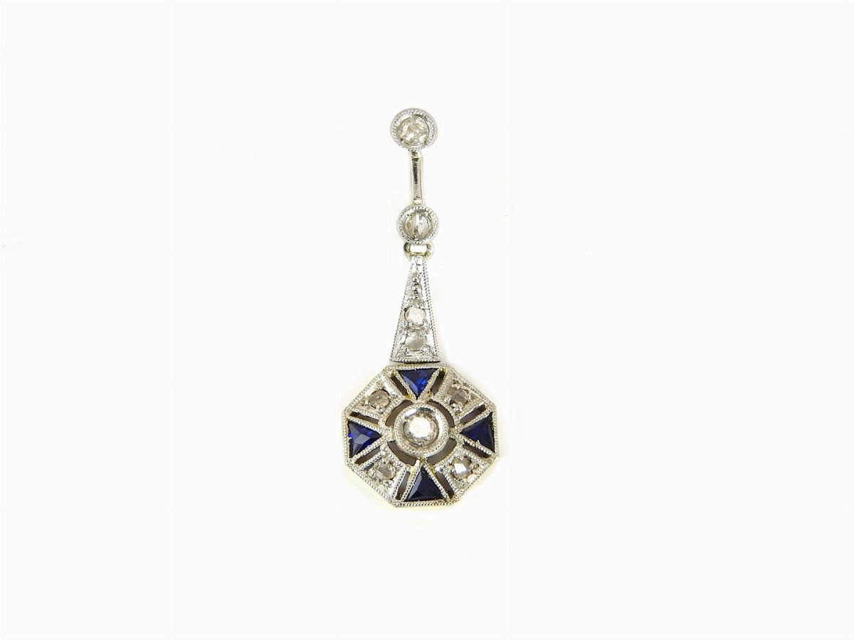 Orecchini in Oro Bianco con Perle e Cammeo, Pendente in Oro Bianco, Diamanti e Zaffiri