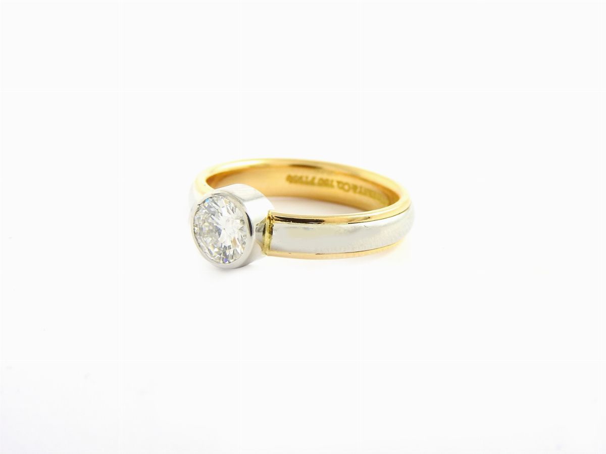 Anello Solitario Tiffany in Oro Giallo e Platino con Diamante