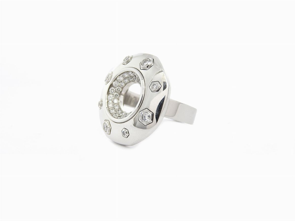 Anello Audemars Piguet in Oro Bianco e Diamanti