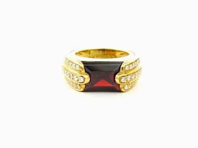 Anello Audemars Piguet in Oro Giallo, Diamanti e Granato