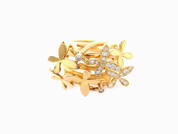 Yellow gold animalier-shaped ring with diamonds