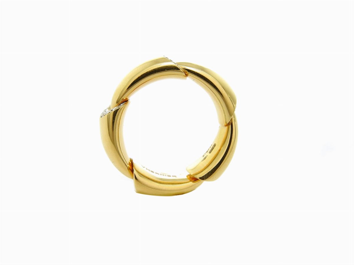 Anello Vhernier in Oro Giallo e Diamanti