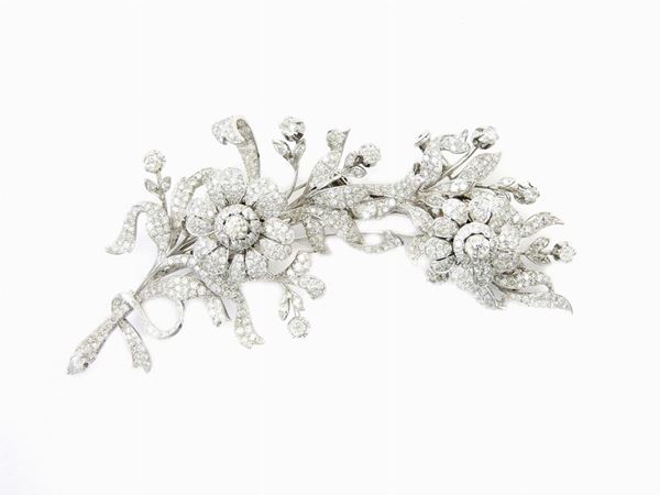White gold double brooch with diamonds