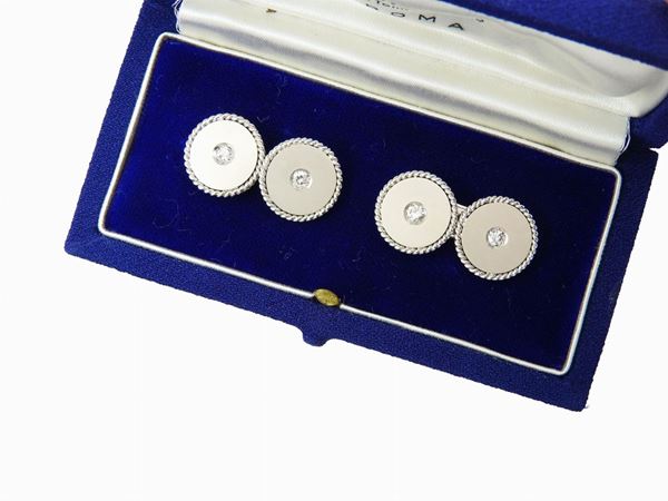 White gold cuff links with diamonds  - Auction Jewels and Watches - I - Maison Bibelot - Casa d'Aste Firenze - Milano