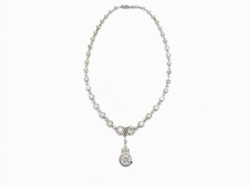 Girocollo Scalare in Oro Bianco e Diamanti