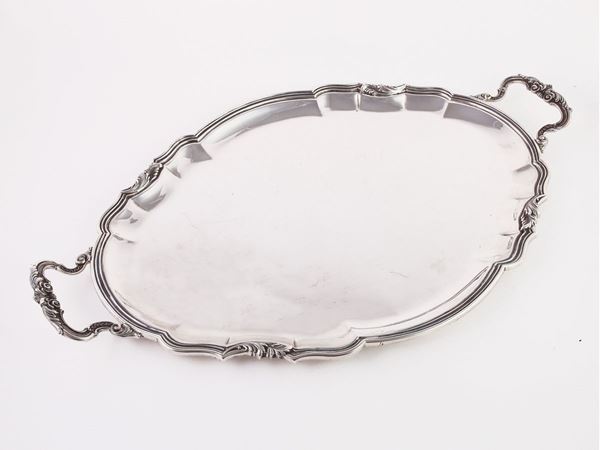 A silver tray  (Italy, 1930s)  - Auction House Sale: Furniture and Paintings from Villa Roseto  - Florence - II - II - Maison Bibelot - Casa d'Aste Firenze - Milano