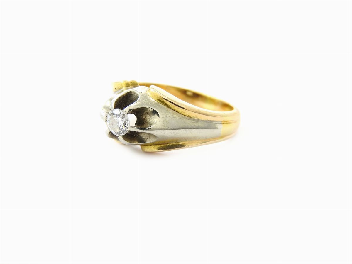 Anello in Oro Bianco e Giallo con Diamante