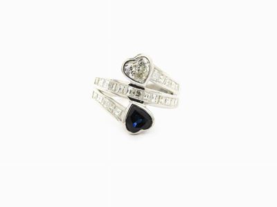 Anello in Oro Bianco con Diamanti e Zaffiro