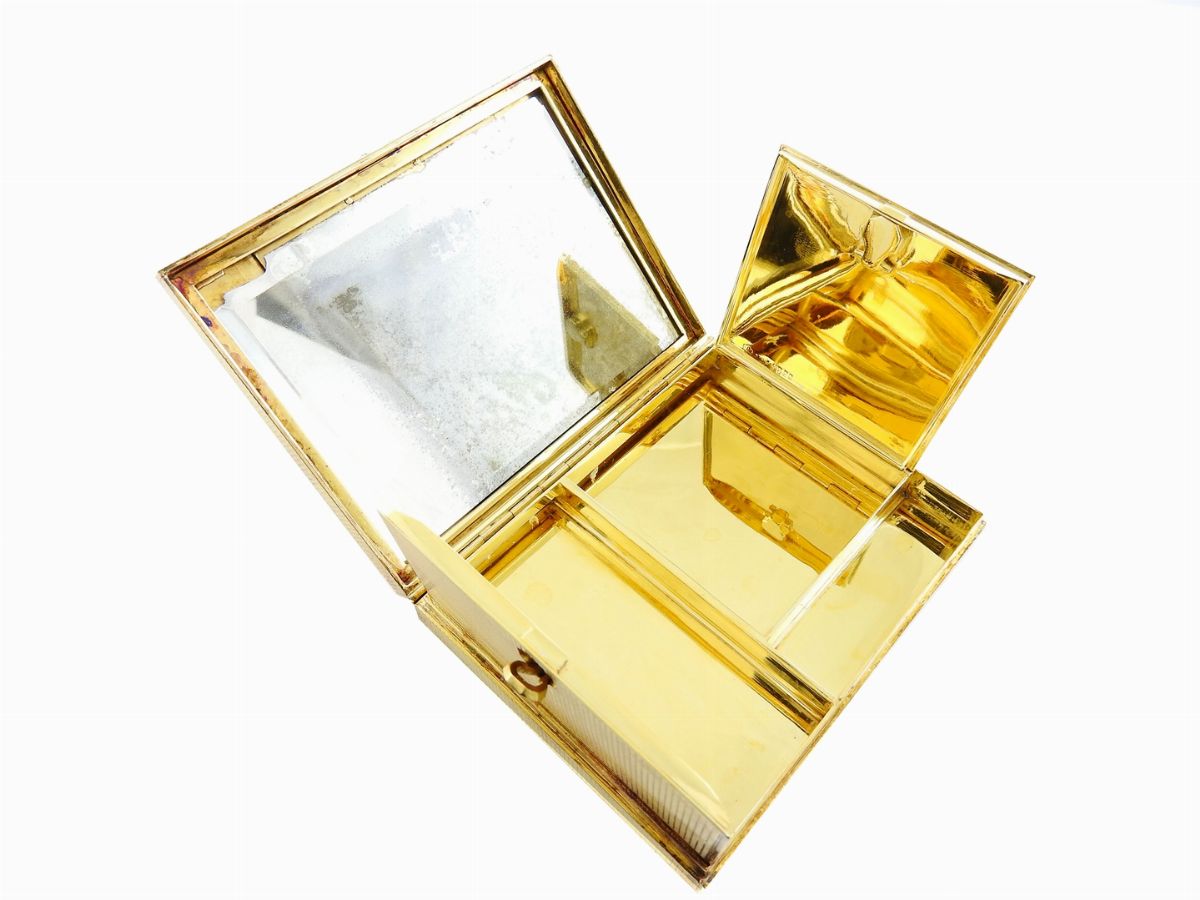 Scatola Illario in Oro Giallo, Diamanti e Zaffiri