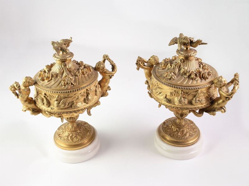 Coppia di Coppe in Bronzo Dorato