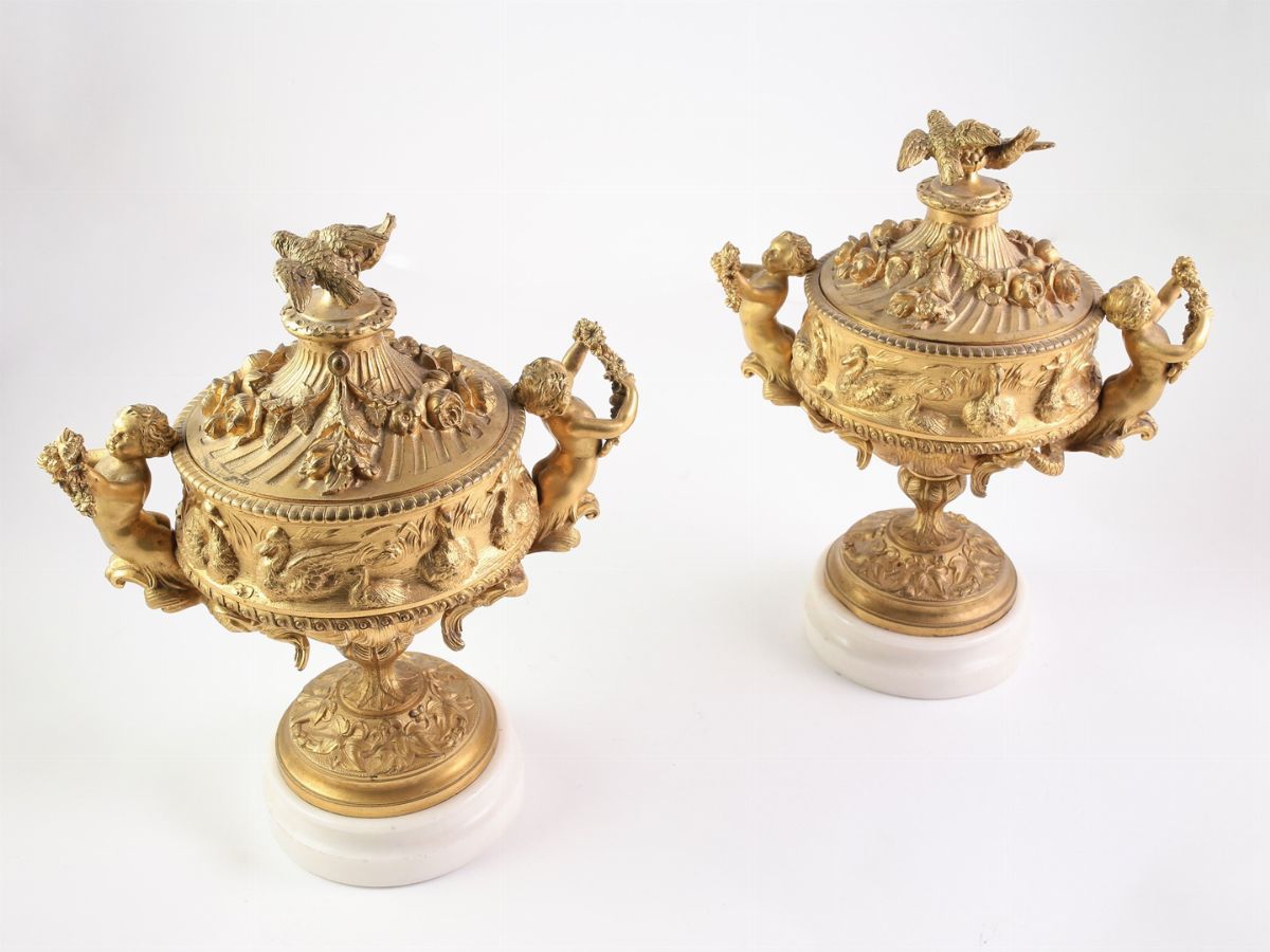 Coppia di Coppe in Bronzo Dorato