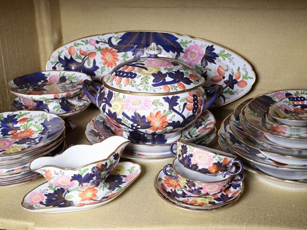 A polychrome porcelain dish set, Richard Ginori manufacture
