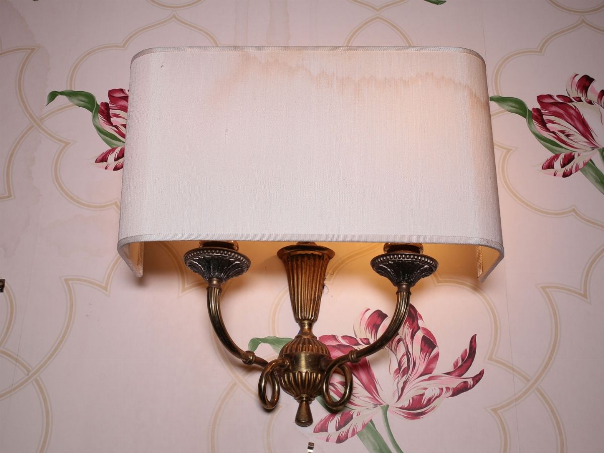 Coppia di Appliques in Metallo Dorato