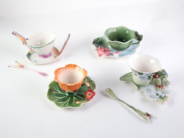 Quattro tazze da collezione in porcellana policroma, Manifattura Brandani