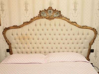 Testiera in Legno Intagliato Intagliato e Dorato