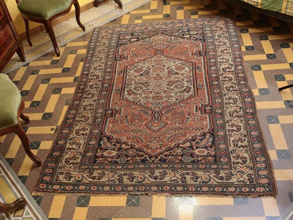 A persian carpet  - Auction House Sale: Furniture and Paintings from Villa Roseto - Florence - III - III - Maison Bibelot - Casa d'Aste Firenze - Milano