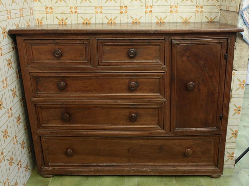 Credenza Rustica in Noce
