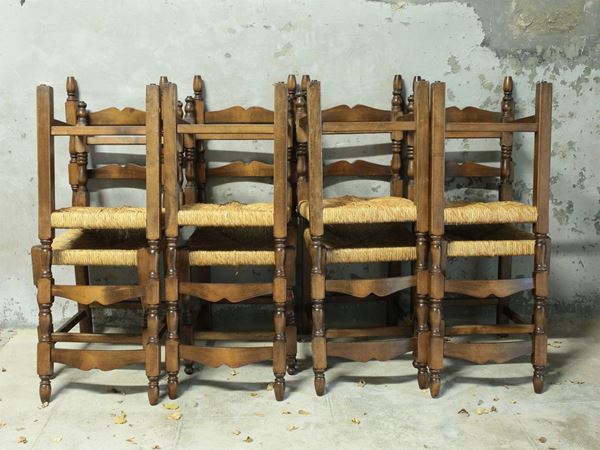 A group of eight walnut rustic chairs  - Auction House Sale: Furniture and Paintings from Villa Roseto - Florence - I - I - Maison Bibelot - Casa d'Aste Firenze - Milano