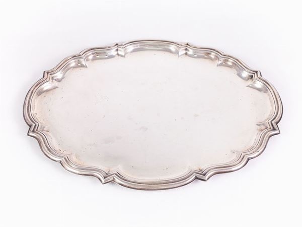 A silver tray  (Lombardy-Venetian Reign, 19th century)  - Auction House Sale: Furniture and Paintings from Villa Roseto - Florence - III - III - Maison Bibelot - Casa d'Aste Firenze - Milano