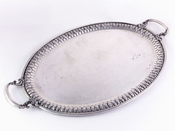 A silver tray  (1930s)  - Auction House Sale: Furniture and Paintings from Villa Roseto - Florence - III - III - Maison Bibelot - Casa d'Aste Firenze - Milano