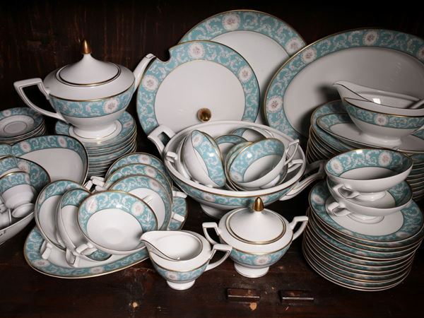 A polychrome porcelain dishes set, Heinrich manufacture