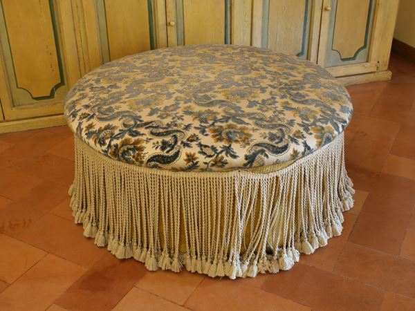 Pouff  - Auction Furniture, silverware,  old master paintings and curiosity - Maison Bibelot - Casa d'Aste Firenze - Milano
