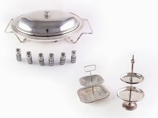 A silver metal tableware lot