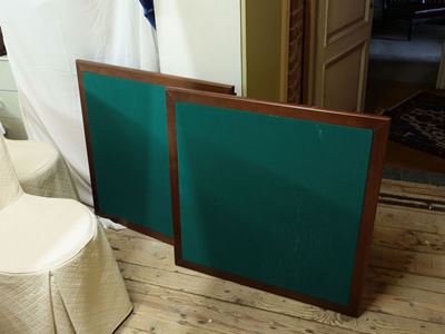 Coppia di Tavolini da Gioco Pieghevoli in Faggio