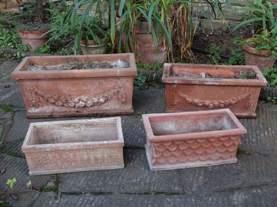 Quattri Vasi a Cassetta da Giardino in Terracotta