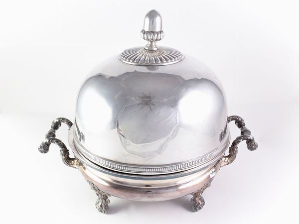 A silverplated dish warmer  - Auction House Sale: Furniture and Paintings from Villa Roseto - Florence - I - I - Maison Bibelot - Casa d'Aste Firenze - Milano