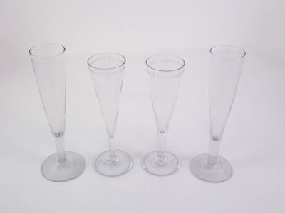 Quattro Serie di Flutes in Cristallo