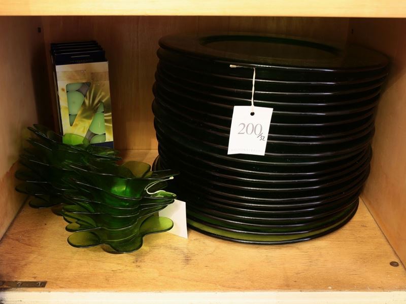 Serie di Venti Sottopiatti in Vetro Verde